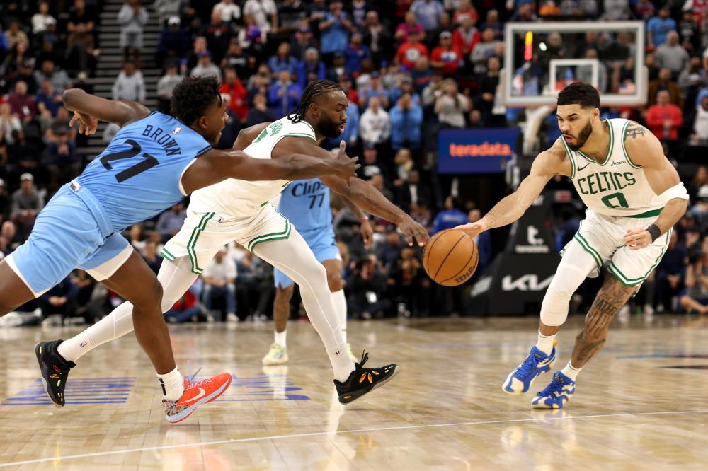 更像一位导 更像一位导